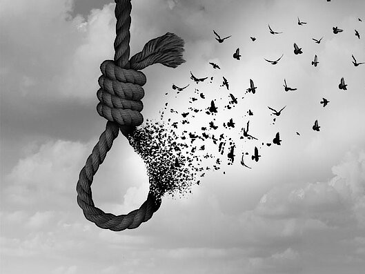 HYDలో ఆత్మహత్యల వెనక కారణాలు ఇవే.!