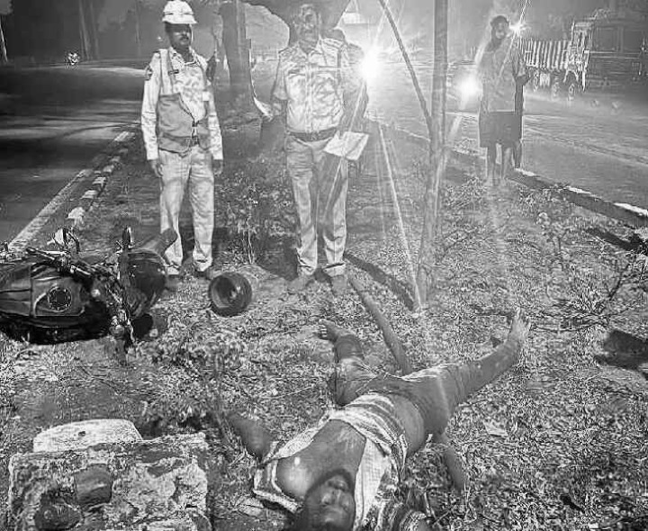 హైవేపై యాక్సిడెంట్.. వ్యక్తి స్పాట్ డెడ్