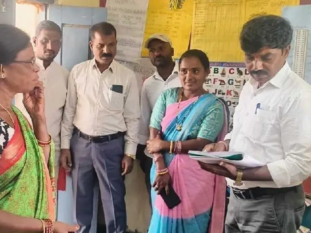 పాఠశాలలు, అంగన్వాడీ కేంద్రాలంలో తనిఖీలు