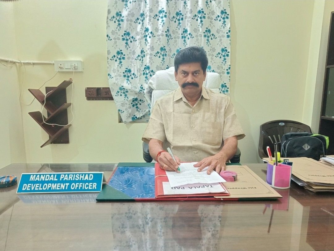 ఆధార్ కేంద్రాలను సద్వినియోగం చేసుకోండి: ఎంపీడీవో