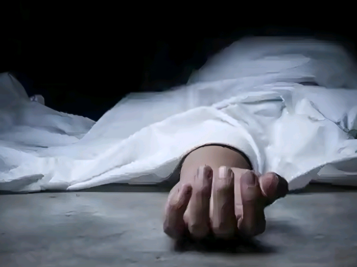 పని ఒత్తిడి తాళలేక.. సాఫ్ట్‌వేర్ ఉద్యోగిని సూసైడ్