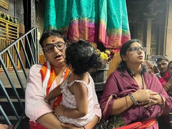 సింహాద్రి అప్పన్నను దర్శించుకున్న కలెక్టర్లు