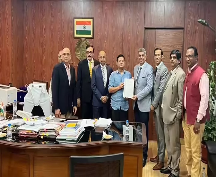 తెలంగాణ హోటల్స్ అసోసియేషన్ అత్యవసర భేటీ