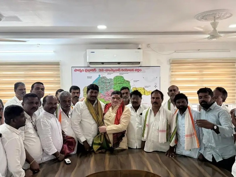 మంత్రి పొన్నం ప్రభాకర్ సమక్షంలో కాంగ్రెస్‌లో చేరికలు