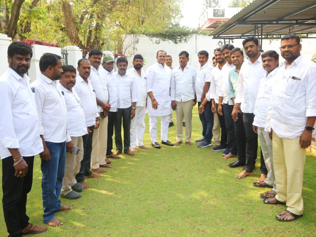 గ్రామాల అభివృద్ధికి తోడ్పడాలి: మంత్రి