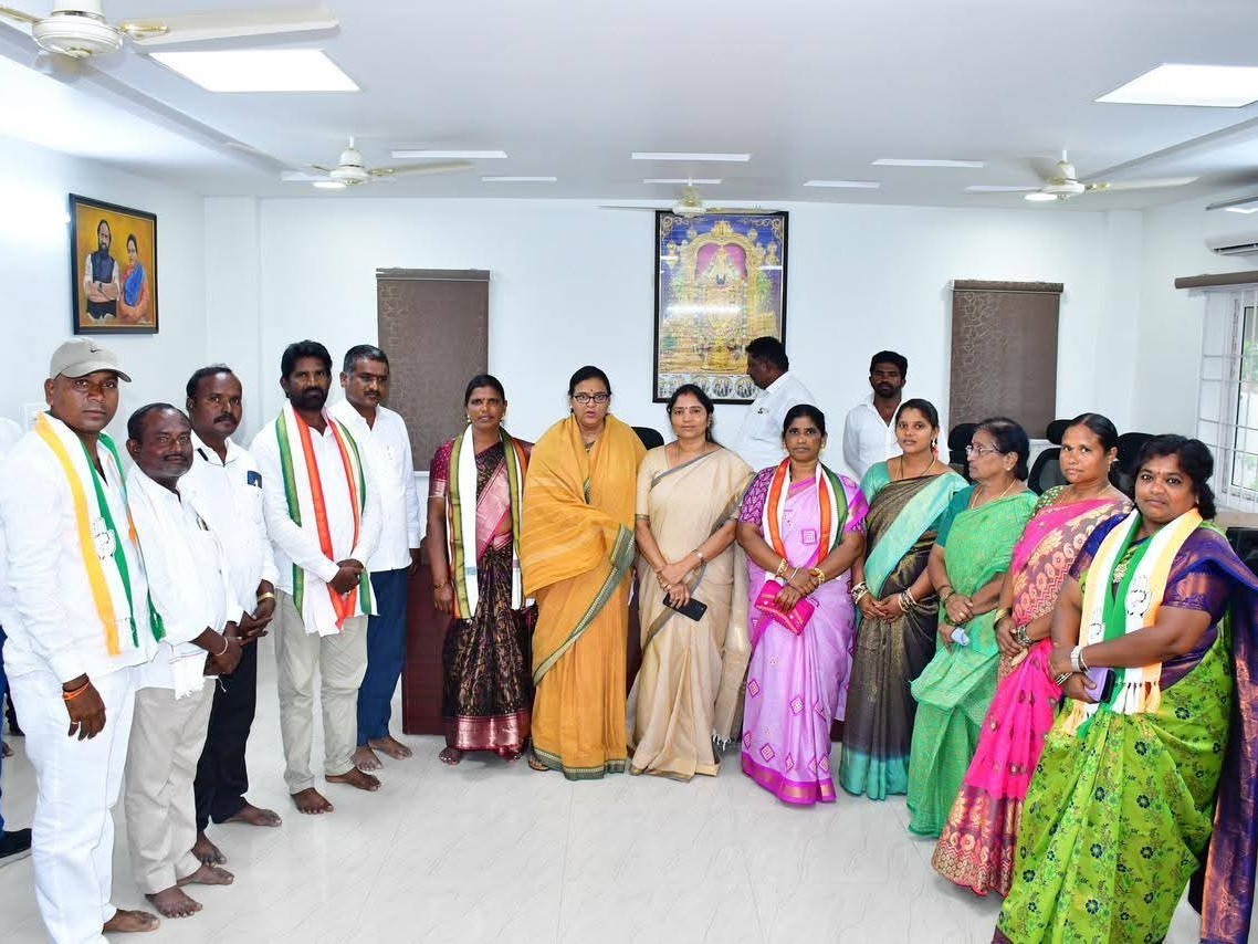 గ్రామాల అభివృద్ధిలో సర్పంచుల పాత్ర కీలకం: ఎమ్మెల్యే