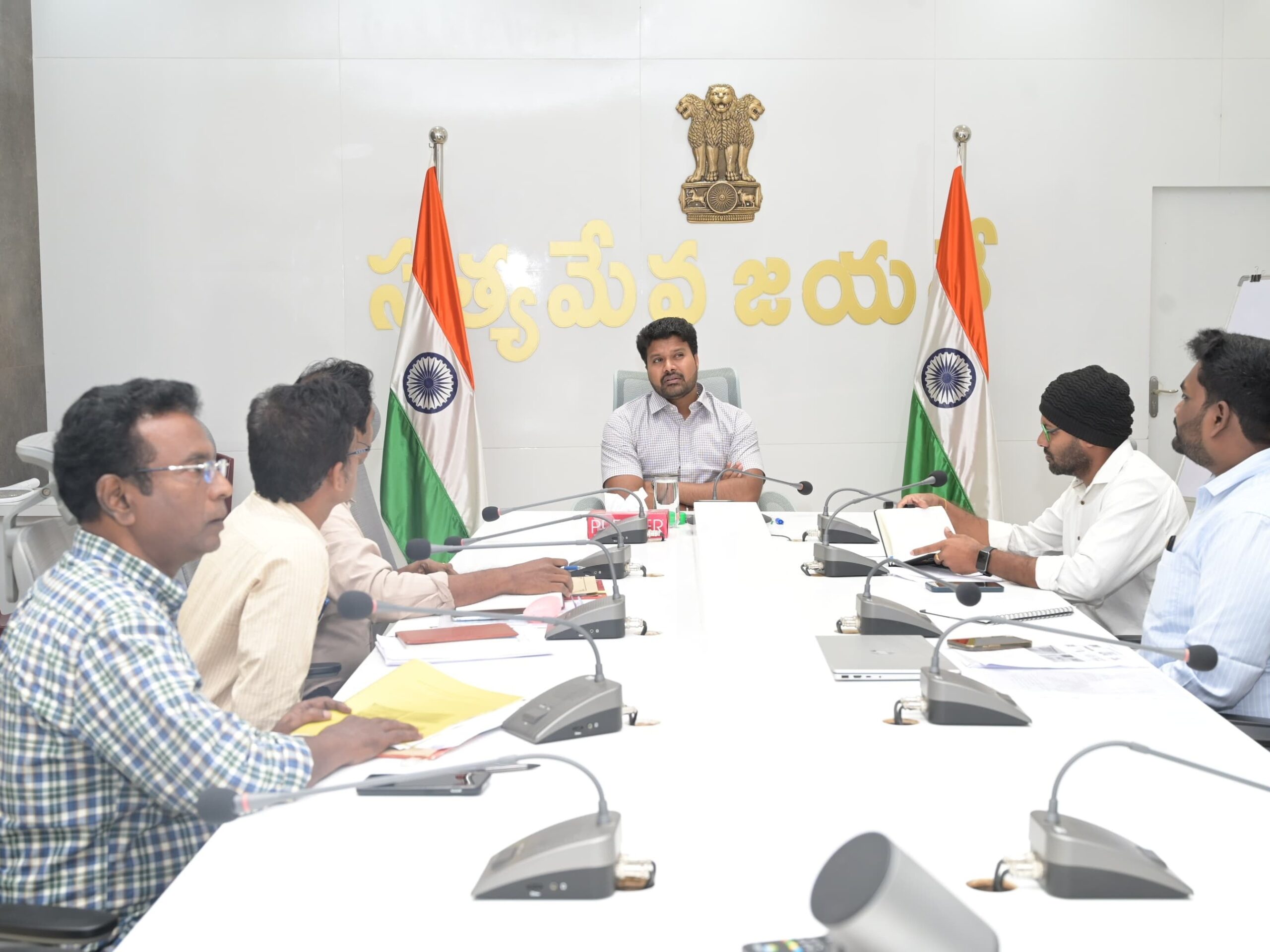 సివిడ్ సాగుపై అధికారులతో సమావేశం