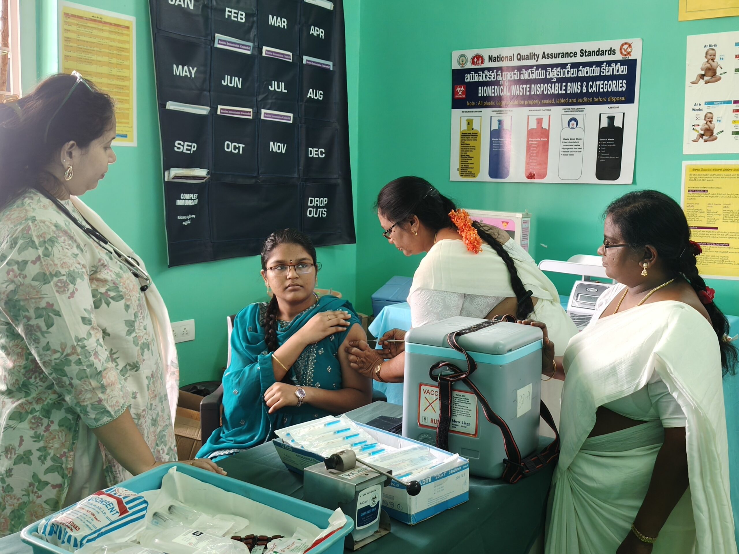 కాకినాడలో హెచ్‌పీవీ టీకా ప్రారంభం