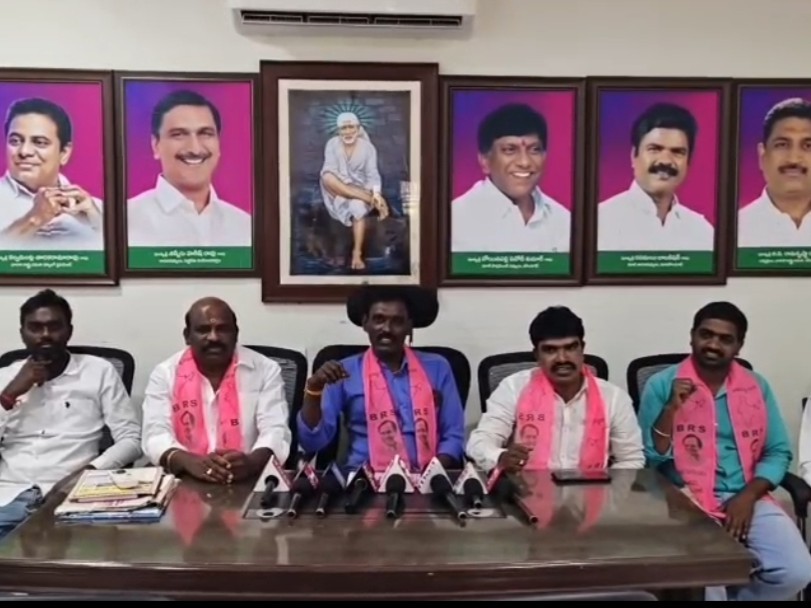 ‘మహనీయుల విగ్రహాల ముసుగులు తొలగించాలి’