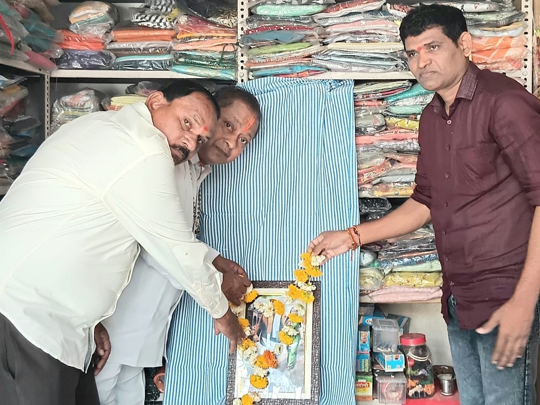 ఘనంగా సావిత్రిబాయి పూలే వర్ధంతి