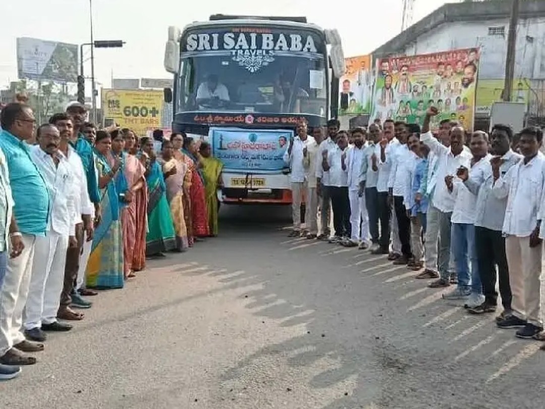 హైదరాబాద్‌కు తరలిన తెలంగాణ ఉద్యమకారులు