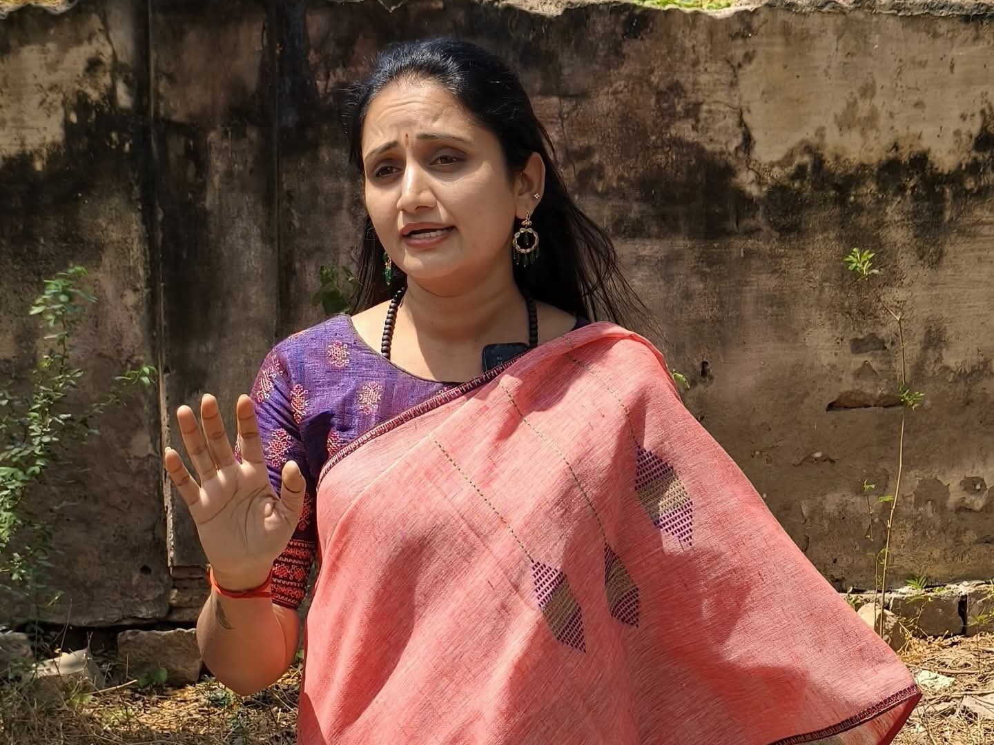 మార్కెట్ యార్డులో ట్రాఫిక్ కష్టాలకు చెక్: చైర్‌పర్సన్