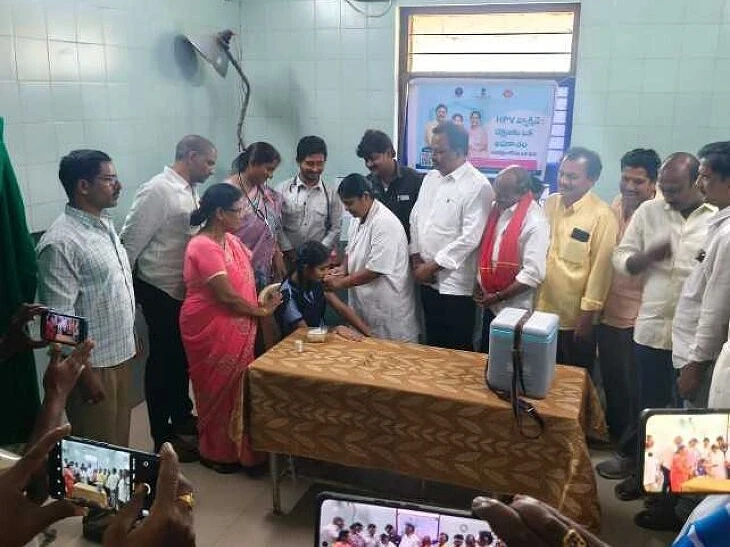 దేవరపల్లిలో ఉచిత వ్యాక్సినేషన్