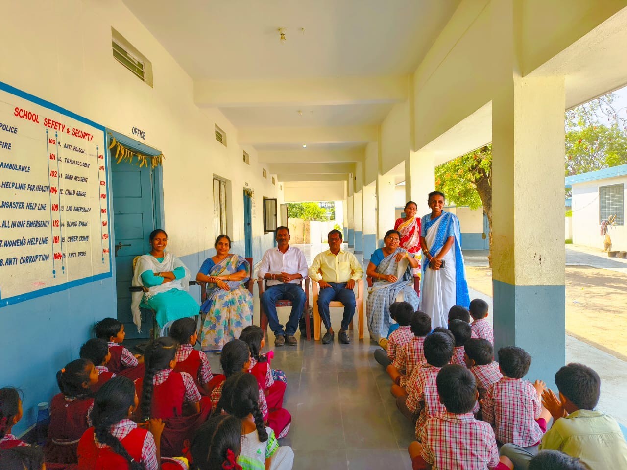 విద్యార్థులకు పరిశుభ్రతపై అవగాహన కార్యక్రమం