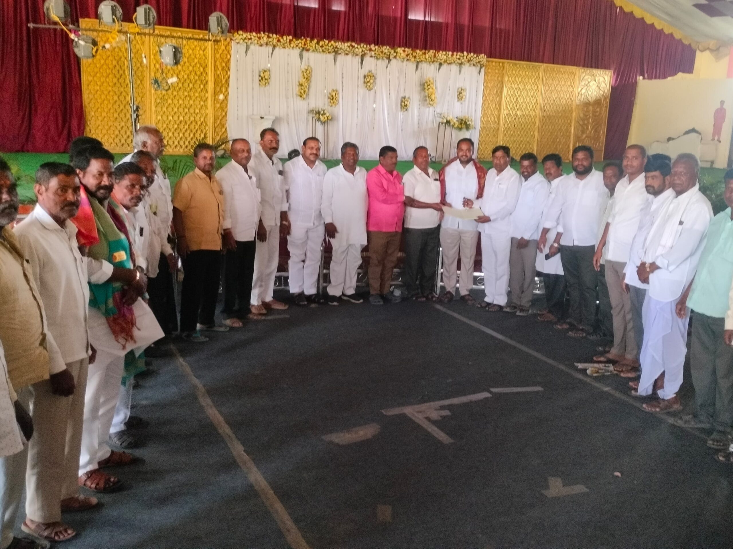 కాంగ్రెస్ గ్రామ నూతన ప్రెసిడెంట్ ఎన్నిక