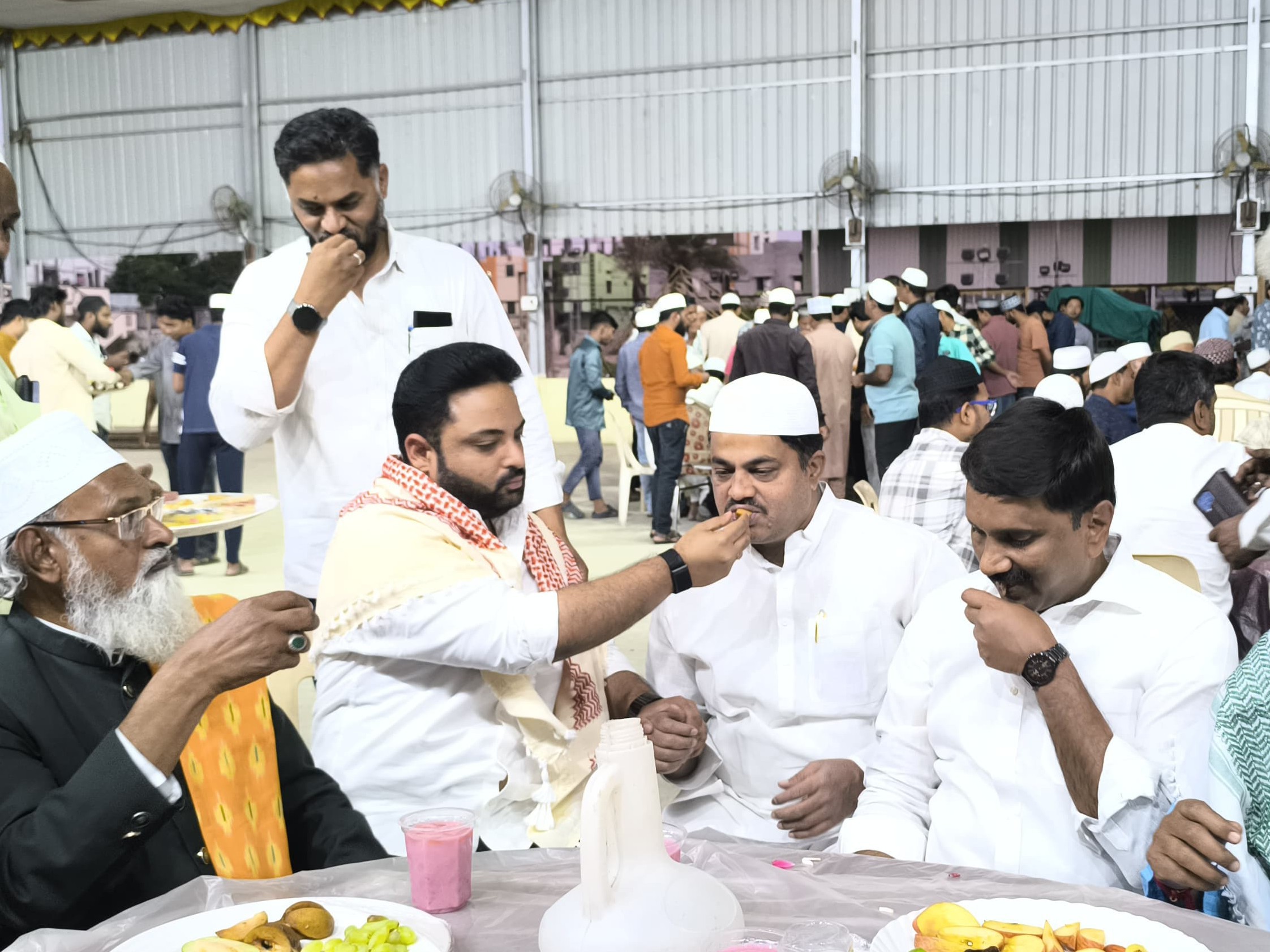 ఇఫ్తార్ వేడుకకు హాజరైన టీపీసీసీ ప్రధాన కార్యదర్శి