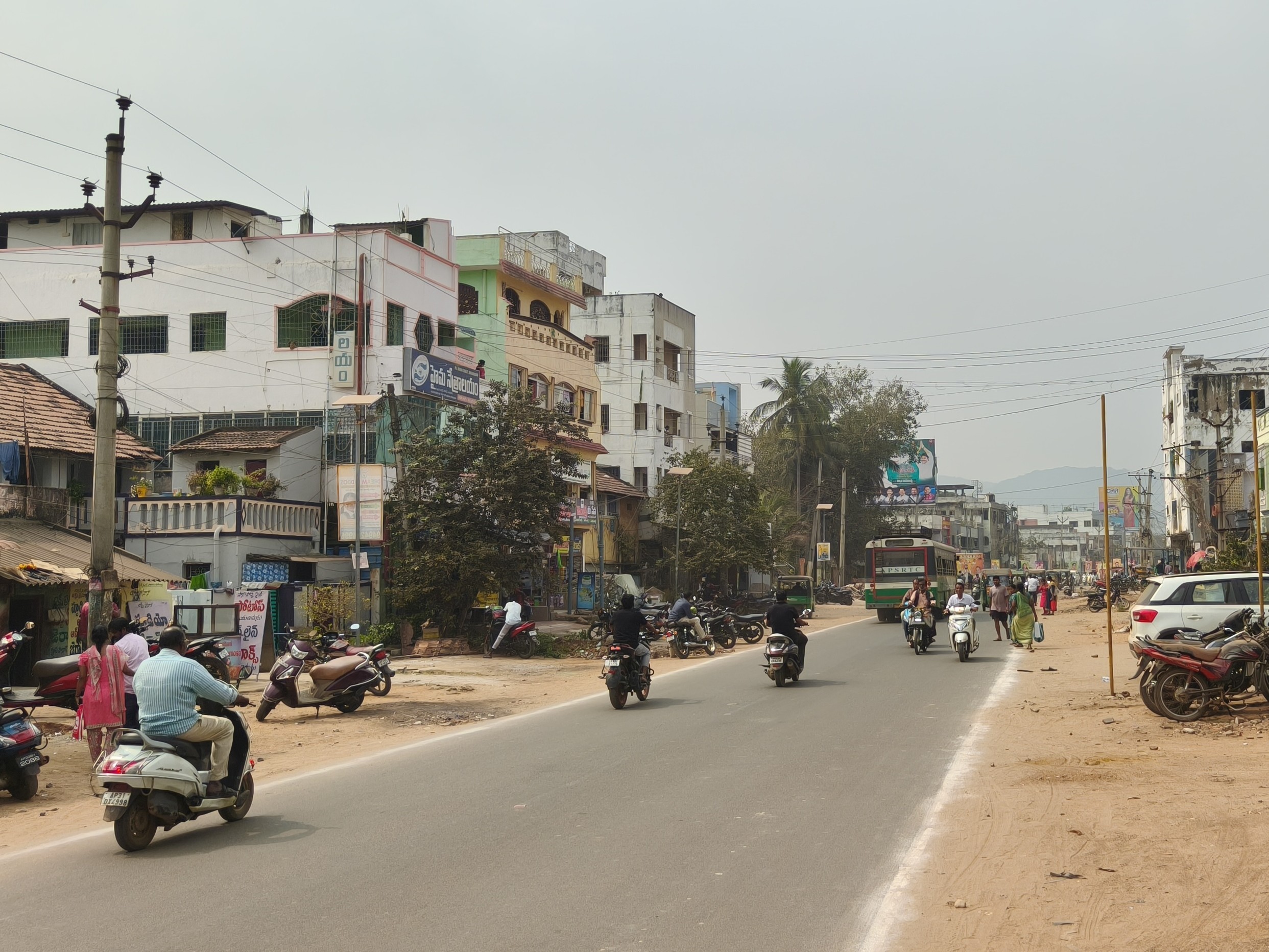 ఉగాది తర్వాత మెయిన్ రోడ్ విస్తరణ పనులు