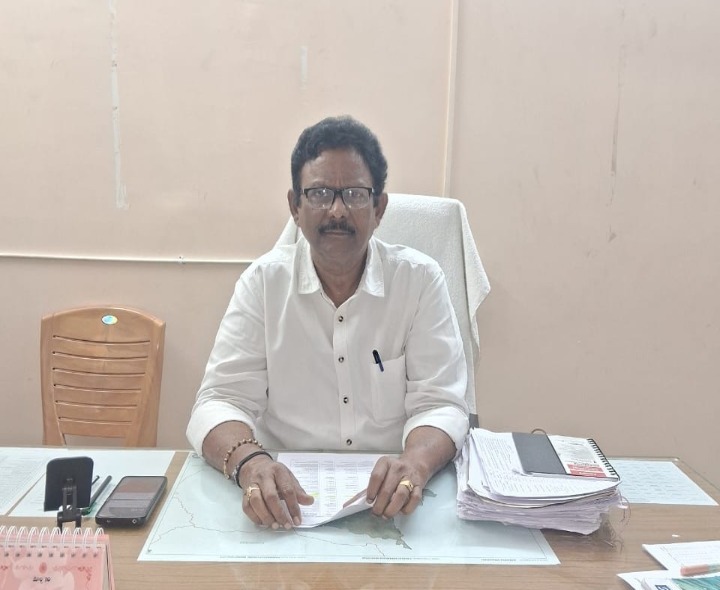 పార్కుల అభివృద్ధికి ప్రత్యేక దృష్టి: కమిషనర్