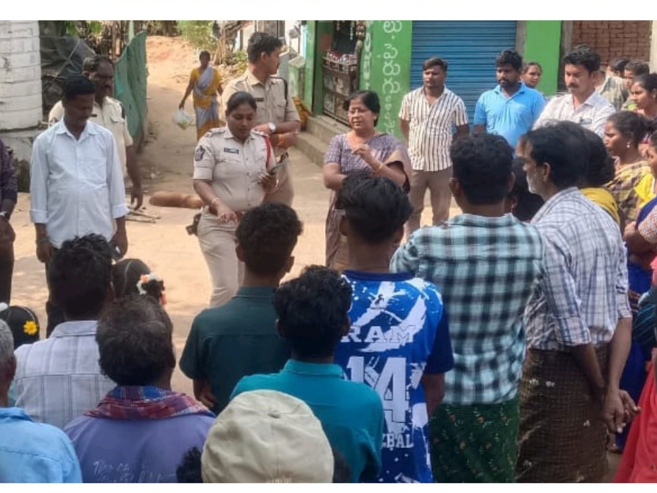 ‘పెద్దపులి సంచారం.. అప్రమత్తంగా ఉండండి’