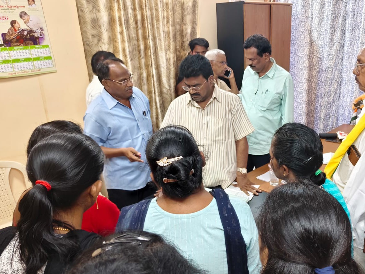 ‘ప్రజా సమస్యల పరిష్కారానికే ప్రజా దర్బార్’