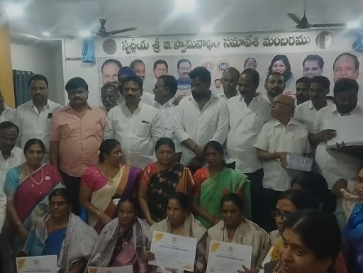 మహిళా దినోత్సవ వేడుకల్లో పాల్గొన్న రూరల్ ఎమ్మెల్యే