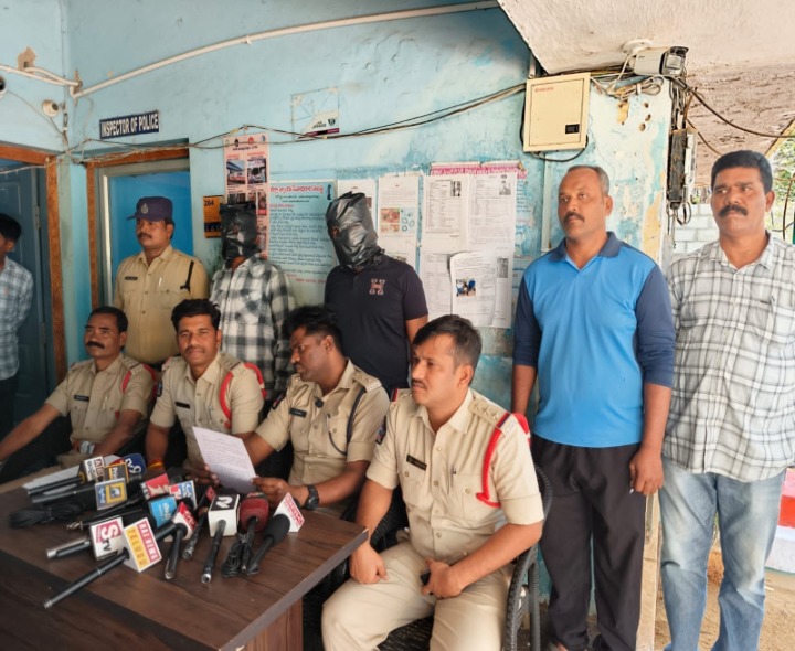 హిందూపురంలో అంతర్ రాష్ట్ర దొంగలు అరెస్ట్