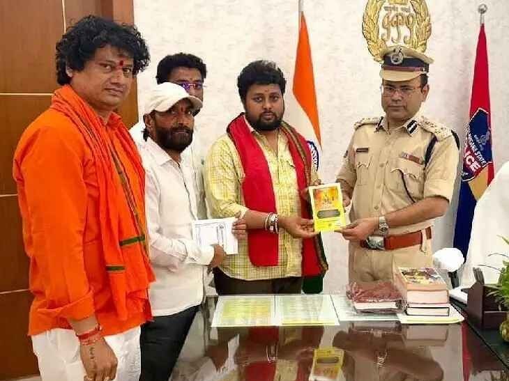 మహంకాళీ జాతరకు రావాలని CPకి ఆహ్వానం