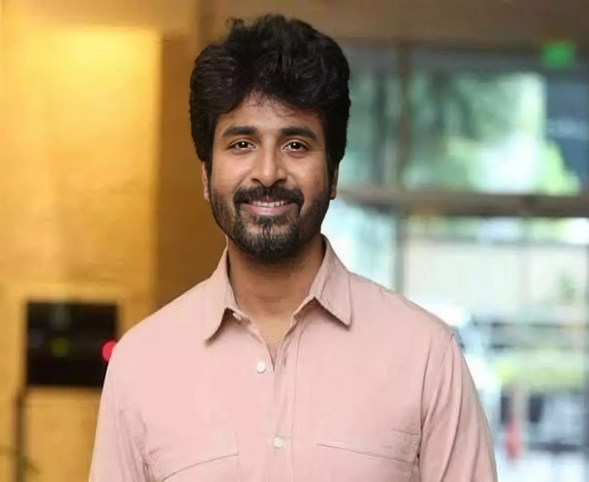 సినిమా టికెట్టుకూ ఆమెనే మనీ అడుగుతా: హీరో