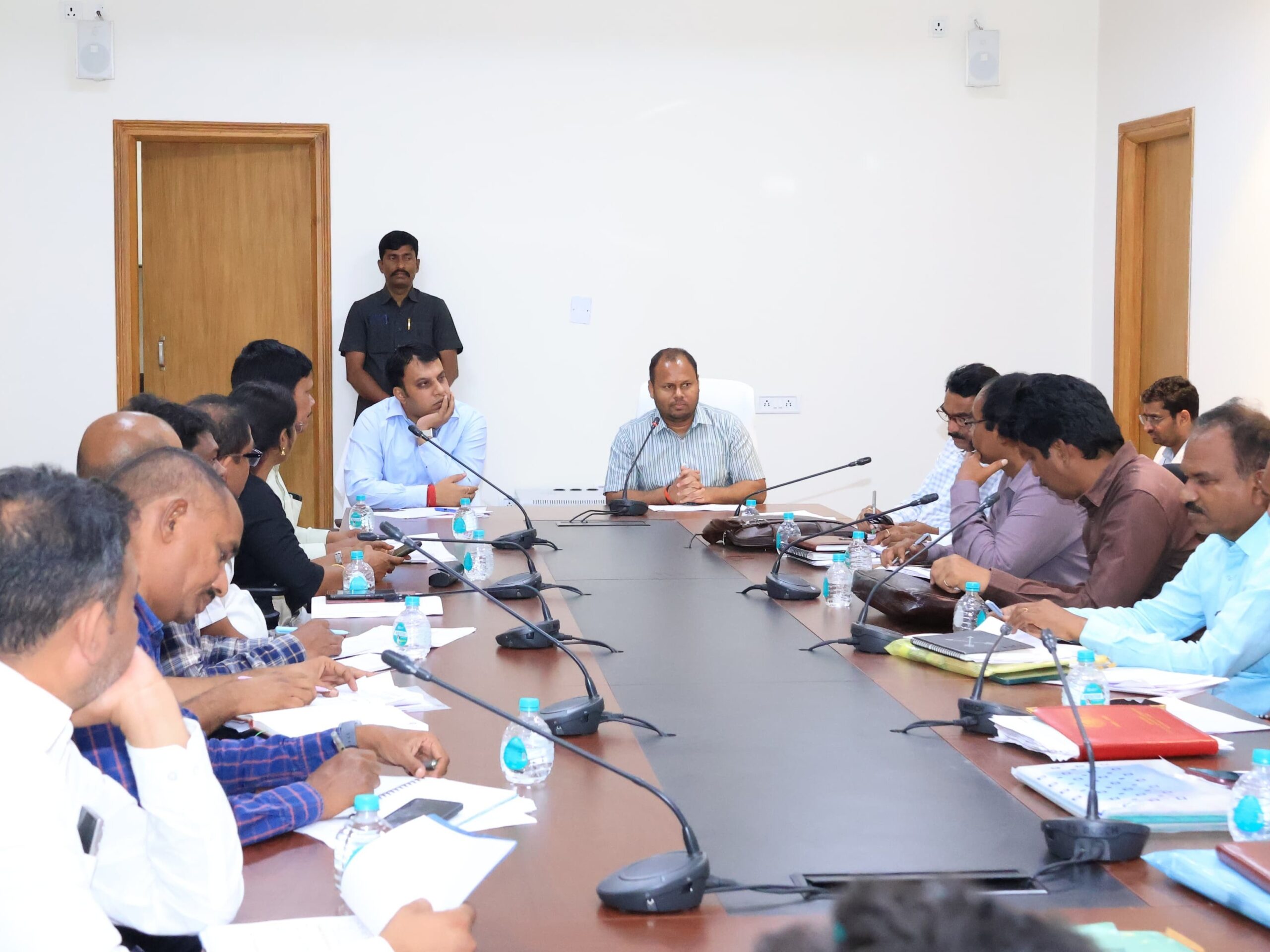 ‘భూ సేకరణకు  సమన్వయంతో పని చేయాలి’