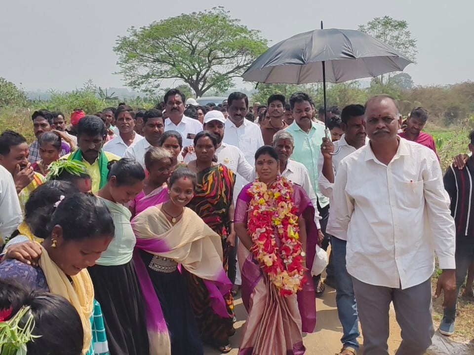 రహదారి పనులకు శంకుస్థాపన