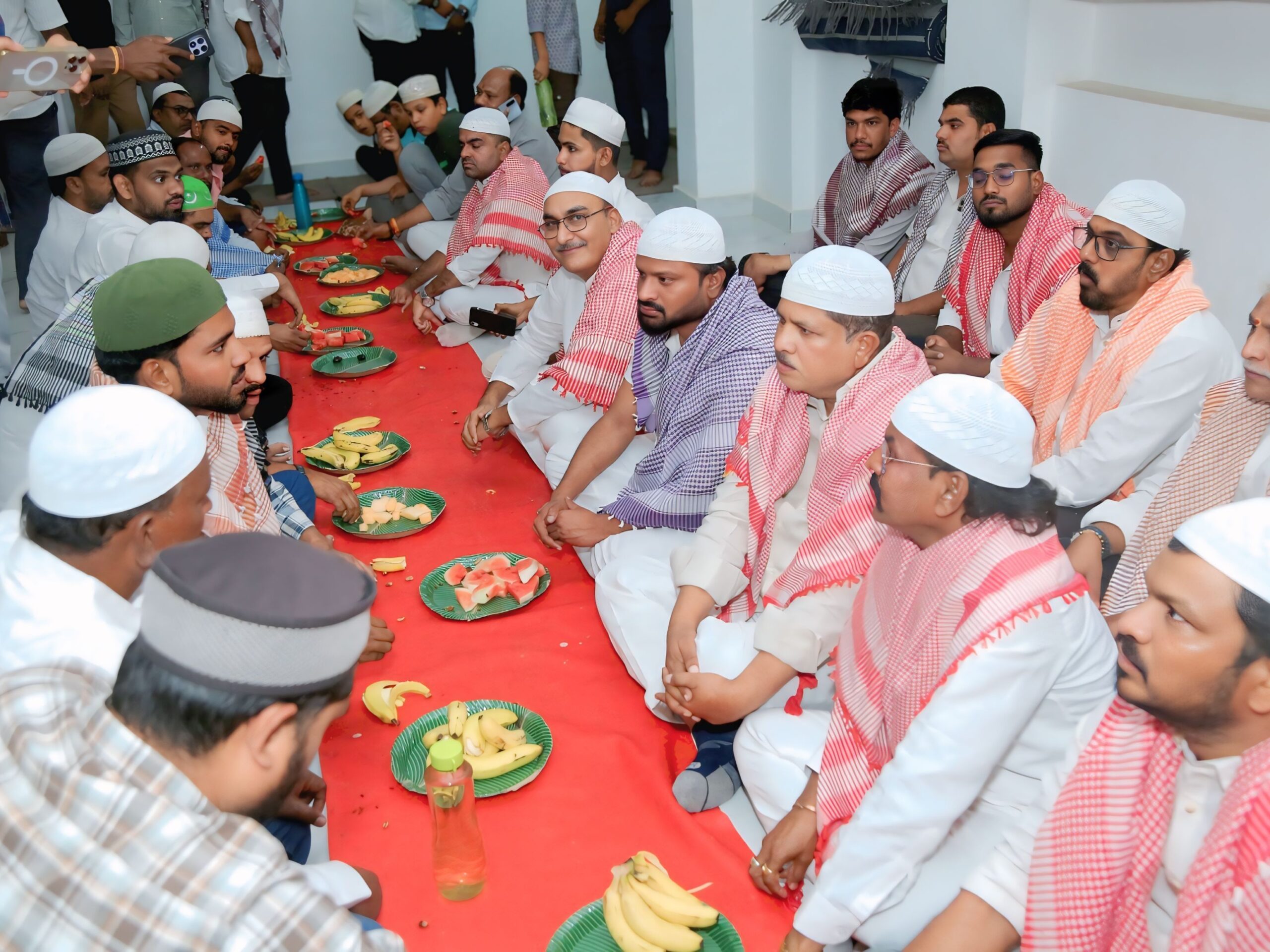 మియాపూర్‌లో ఘనంగా ఇఫ్తార్ విందు!