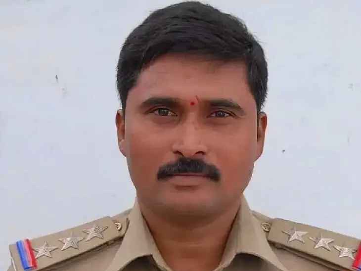 రెచ్చగొట్టే పోస్టులు పెడితే మాకు తెలపండి: సీఐ