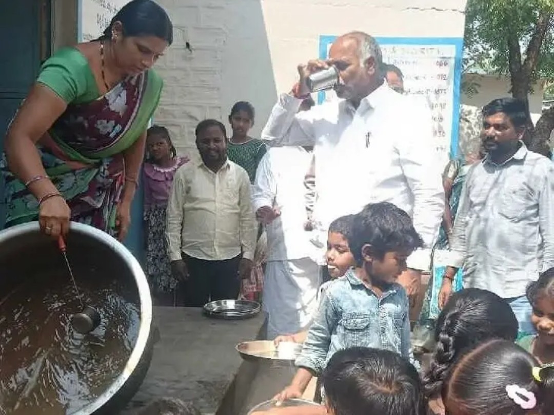 విద్యార్థులకు క్వాలిటీ ఫుడ్ అందించాలి:MPDO