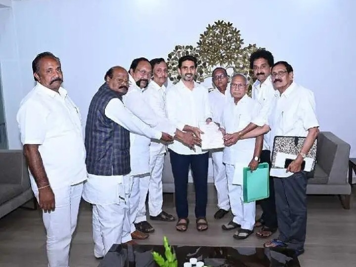 పెన్షన్ పెంచాలని లోకేష్‌కు విన్నపం