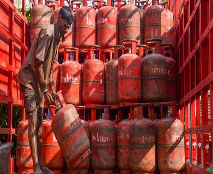 గ్యాస్ సరఫరాపై మంత్రివర్గ ఉపసంఘం