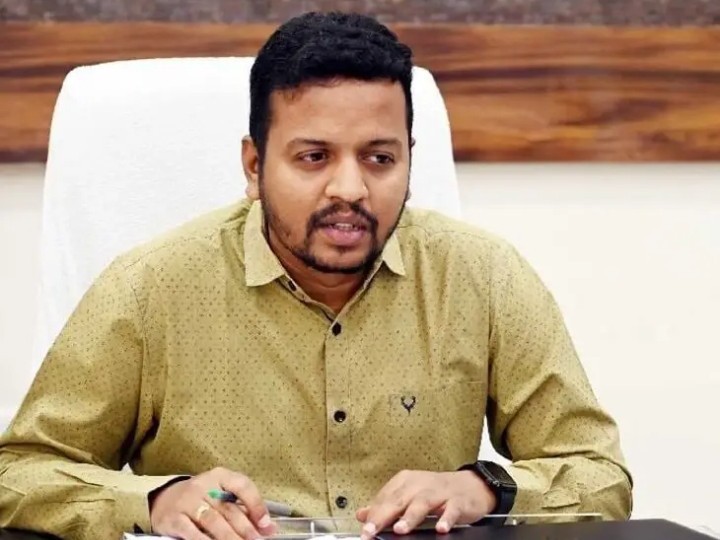 ధాన్యం కొనుగోలుపై అధికారులతో జేసీ సమీక్ష