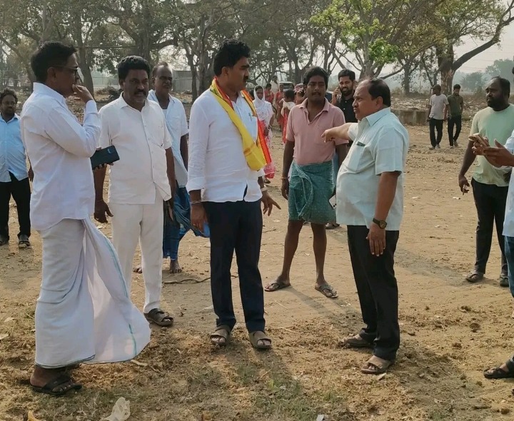 త్వరలో 53 మంది పేదలకు ఇళ్ల స్థలాలు: ఎమ్మెల్యే