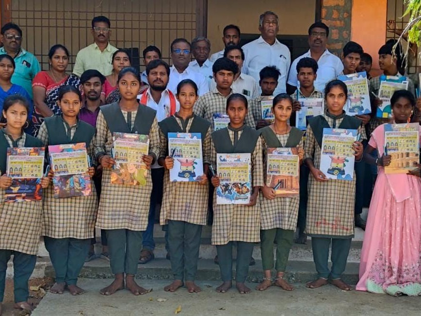 ‘విద్యార్థులు పరీక్షలు ధైర్యంగా రాయాలి’