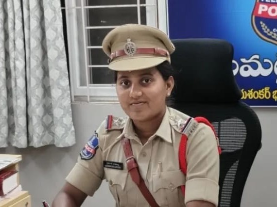 టేకుమట్ల ఎస్సైగా బాధ్యతలు స్వీకరించిన అమూల్య