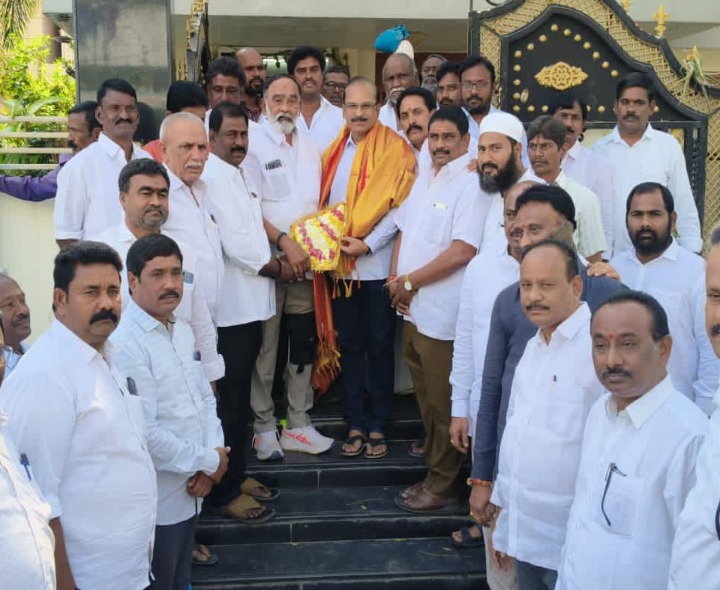 మార్కాపురంలో పర్యటించిన వైసీపీ పరిశీలకులు