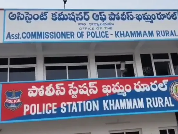 ముగ్గురిపై అట్రాసిటీ కేసు నమోదు