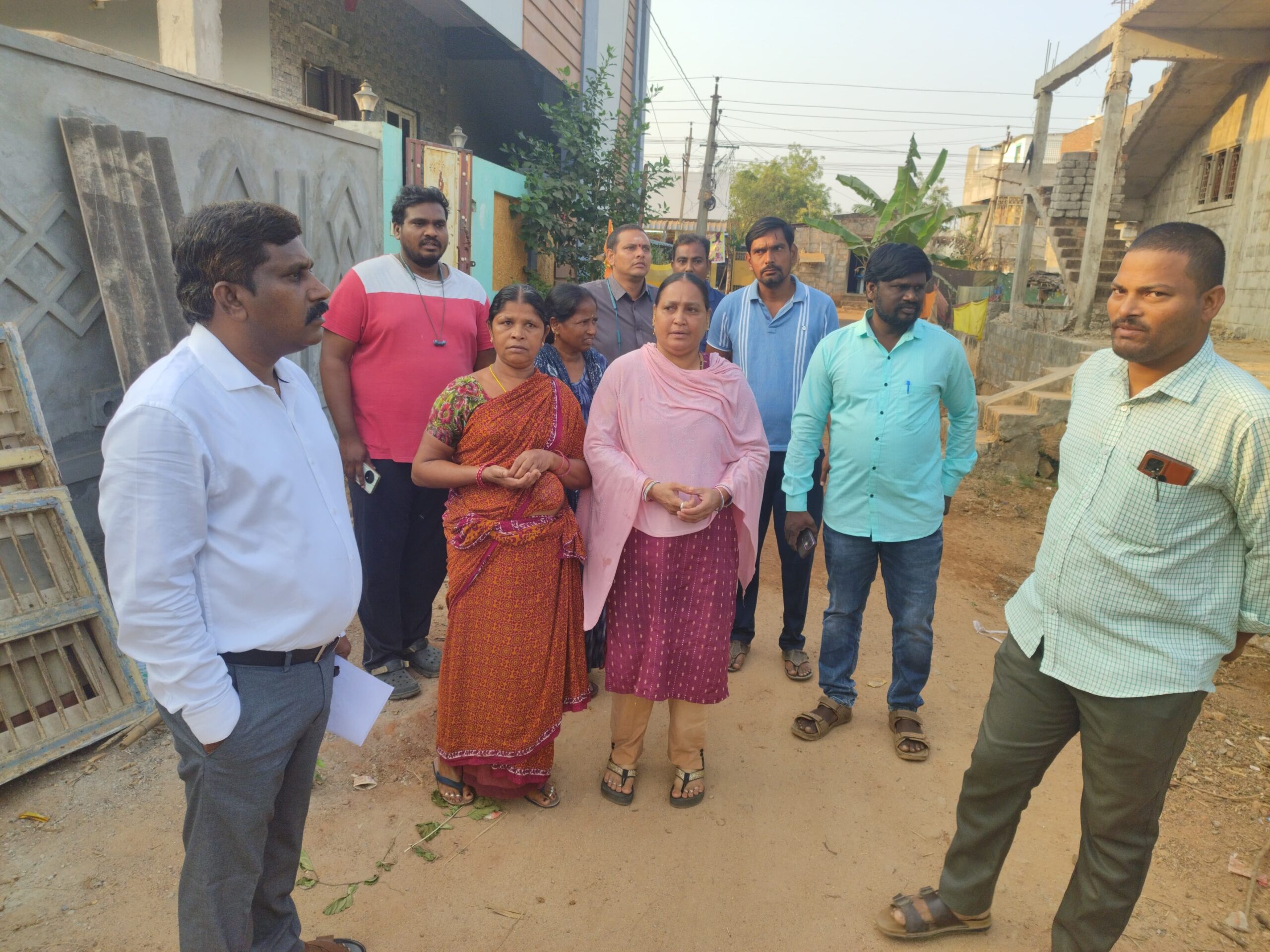 సమస్యల పరిష్కారానికి కృషి చేస్తా: కమిషనర్