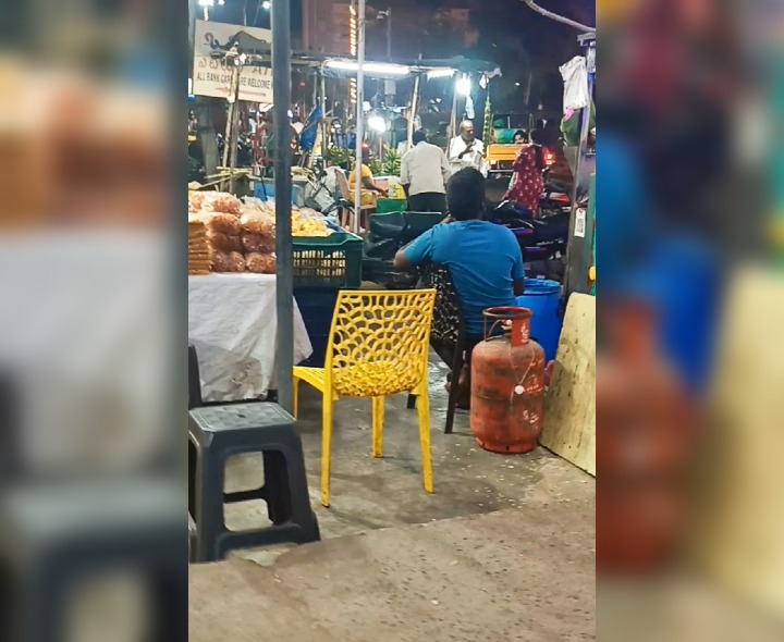 వాణిజ్య అవసరాలకు ఉపయోగిస్తున్న గృహ గ్యాస్