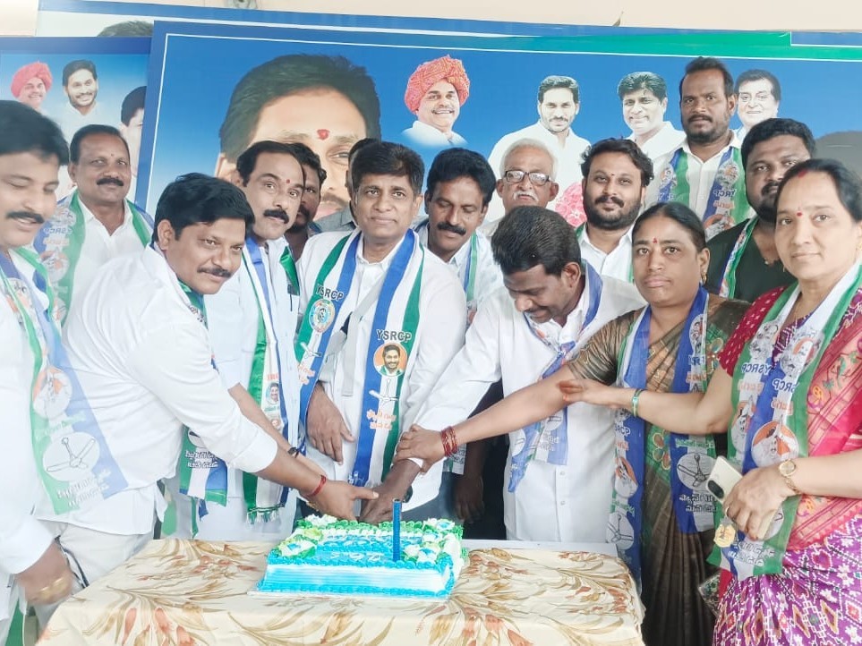 ‘అధికారం ఉన్న లేకున్నా ప్రజల పక్షాన పోరాడుతాం’