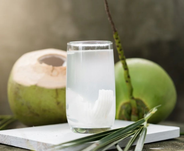 బాడీ రీఛార్జ్ కావాలా? కొబ్బరి నీళ్లు తాగండి!