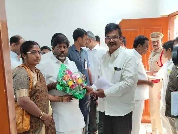 భట్టిని కలిసిన మధిర మున్సిపల్ ఛైర్‌పర్సన్