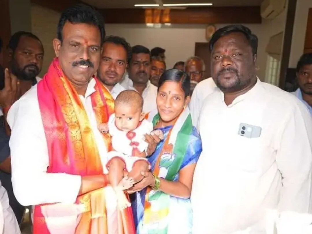 ఎమ్మెల్యే సమక్షంలో కాంగ్రెస్‌లోకి చేరిక