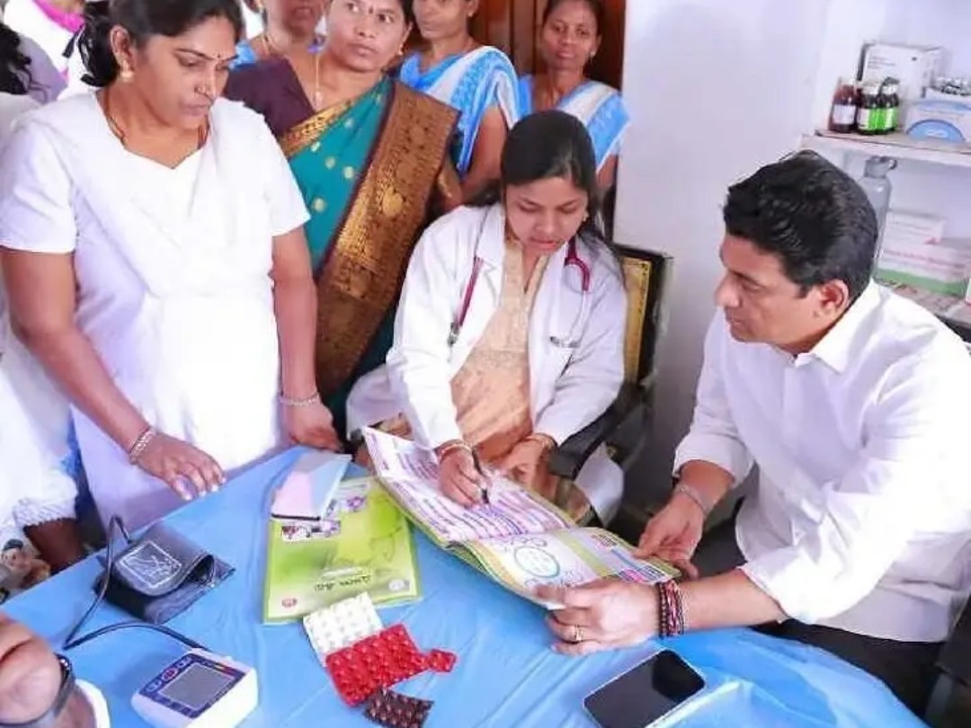 ఆరోగ్య సేవలను పరిశీలించిన ఎమ్మెల్యే