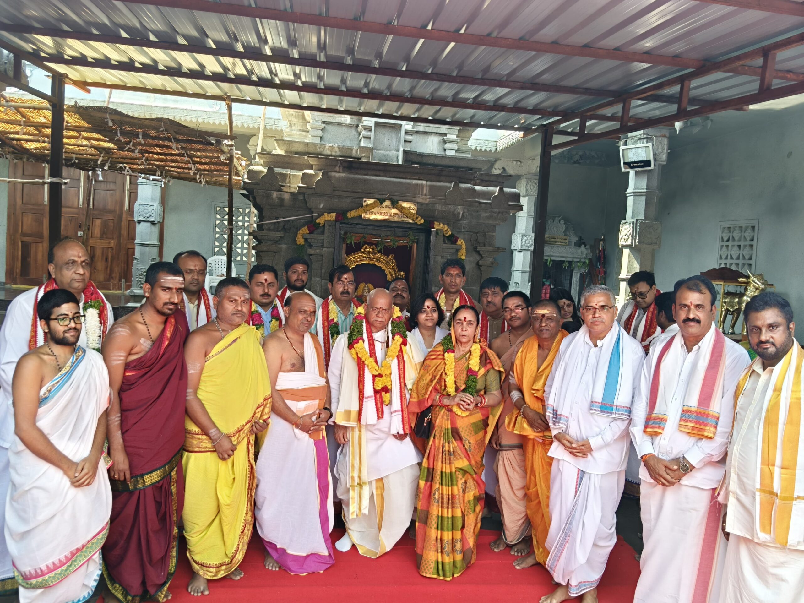 యాదాద్రిని దర్శించుకున్న తెలంగాణ గవర్నర్