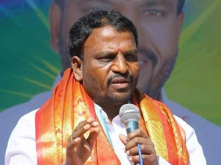 ‘ఉపసర్పంచుల ‘చెక్ పవర్’ రద్దు చేయాలి’